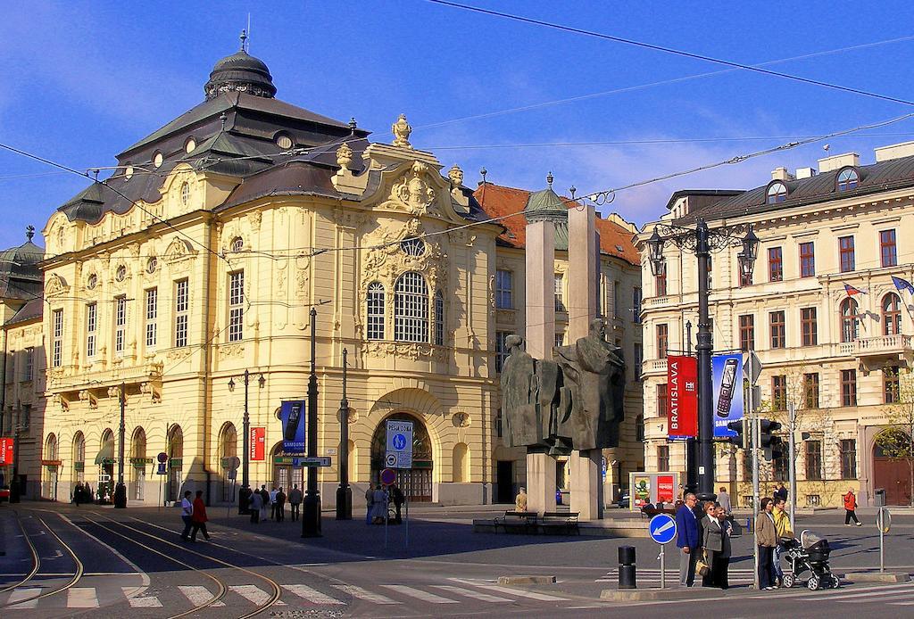 Lion Apartments Medena, Big Size, High Ceilings Bratislava Esterno foto
