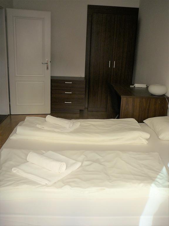 Lion Apartments Medena, Big Size, High Ceilings Bratislava Esterno foto