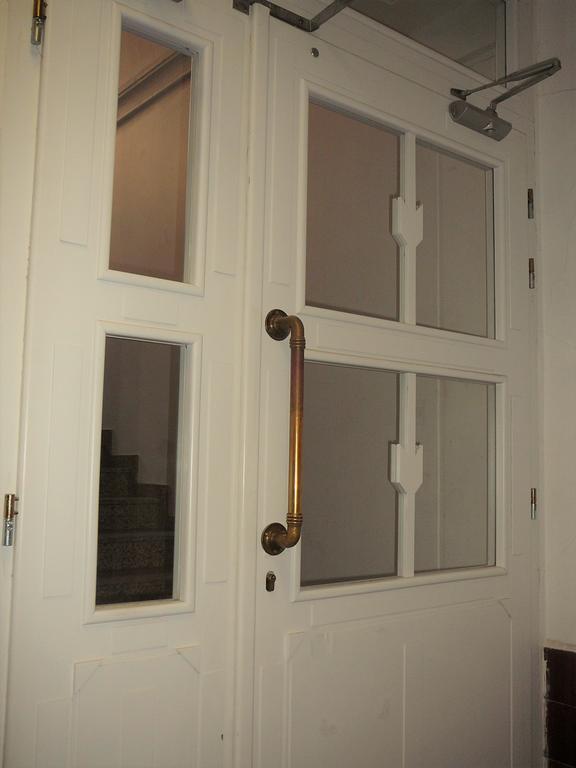 Lion Apartments Medena, Big Size, High Ceilings Bratislava Esterno foto