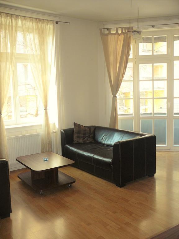 Lion Apartments Medena, Big Size, High Ceilings Bratislava Esterno foto