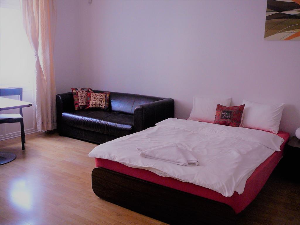 Lion Apartments Medena, Big Size, High Ceilings Bratislava Esterno foto